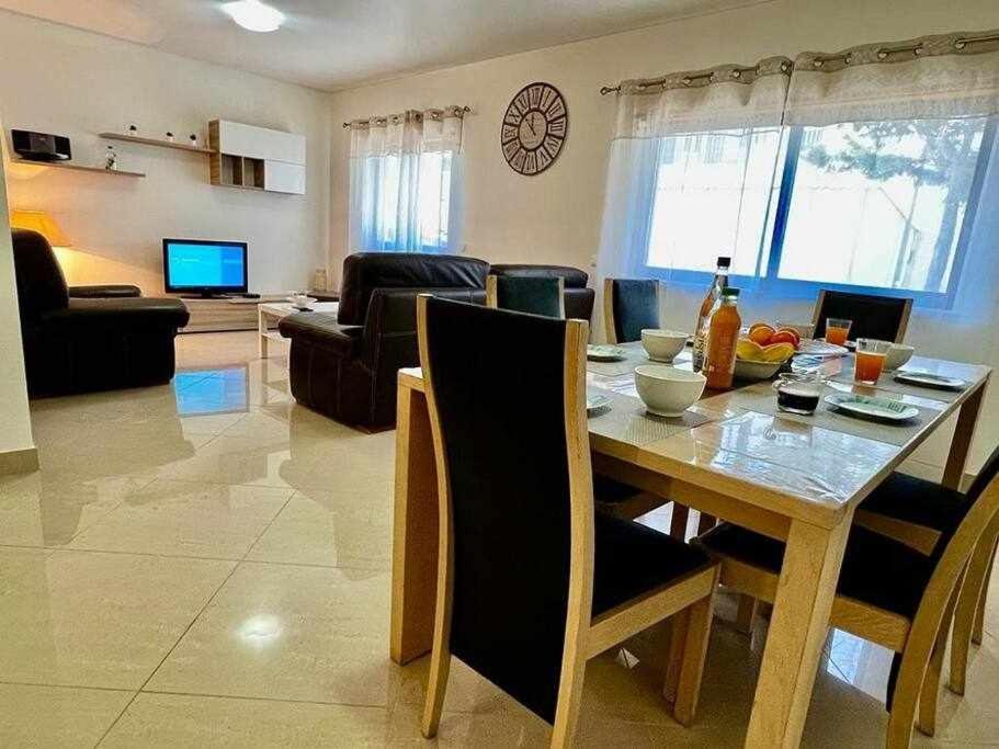 Mar E Sol By T3 Wifi E Estacionamento Apartment Quarteira Ngoại thất bức ảnh